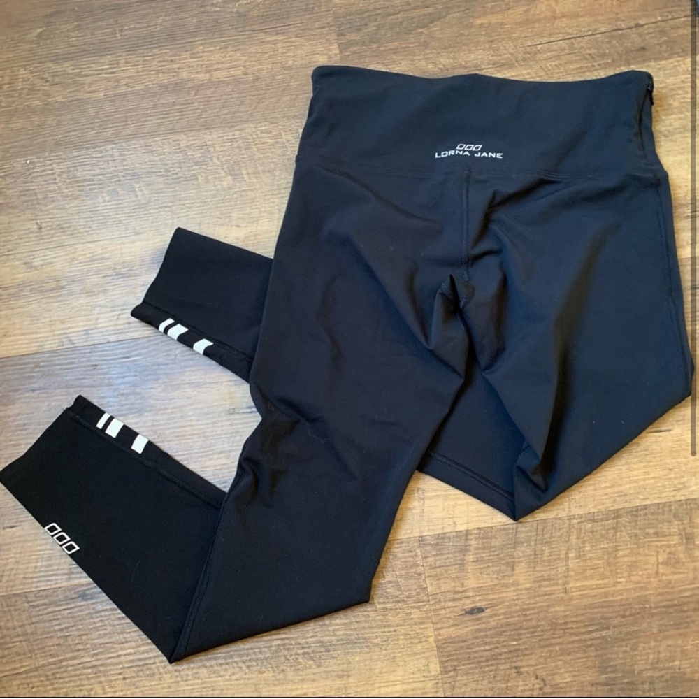 Lorna Jane Black High Rise Leggings - Large